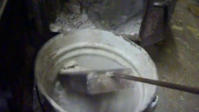 Как же чистить от золы печь Булерьян из профильной трубы? смотреть онлайн