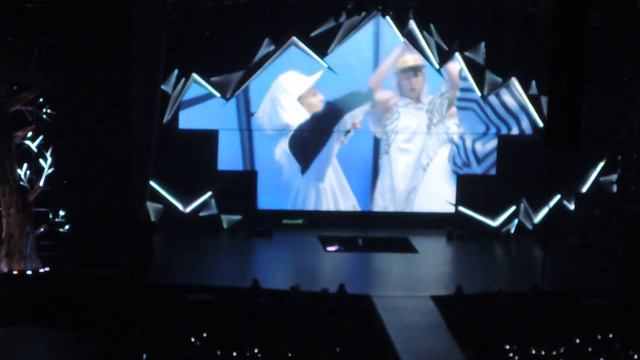 140711 EXO FROM. EXO PLANET #1 - THE LOST PLANET IN TAIPEI D-1 Heart Attack VCR+KAI solo смотреть онлайн