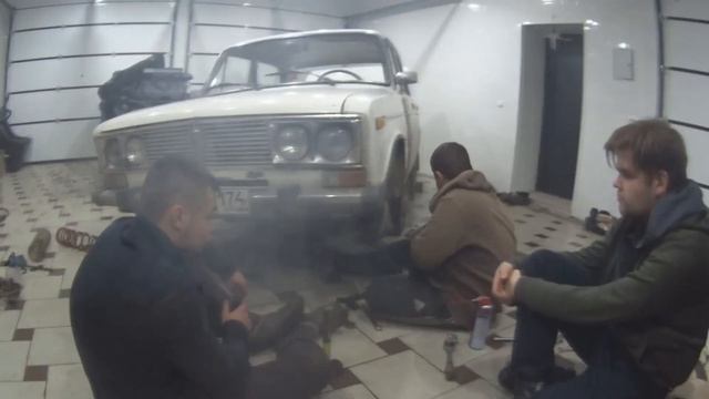 ВАЗ 2106. Замена рычагов, шаровых, пружин и реактивных тяг. смотреть онлайн