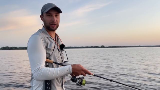ТАКОЙ РЫБАЛКИ ТЫ ЕЩЁ НЕ ВИДЕЛ! Жара +40 а мы ловим трофейных щук! Рыбалка на щуку летом Черкассы смотреть онлайн