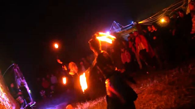 КОСМОС ОГНЯ  (Astronaut Ape, фестиваль Trimurti 2016)