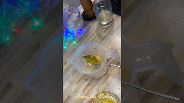 💛💙САЛАТ ЦЕЗАР ЗАМІСТЬ АНЧОУСІВ Хамса- 7-8 шт Часник- 2 зубчики ПОКРОКОВИЙ РЕЦЕПТ ГОТУЙТЕ ЦЕ СМАЧНО смотреть онлайн