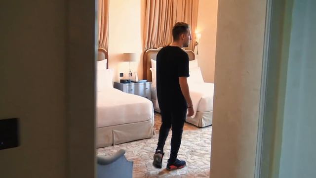 Dubai ’s Most Luxurious Hotel Room | Atlantis