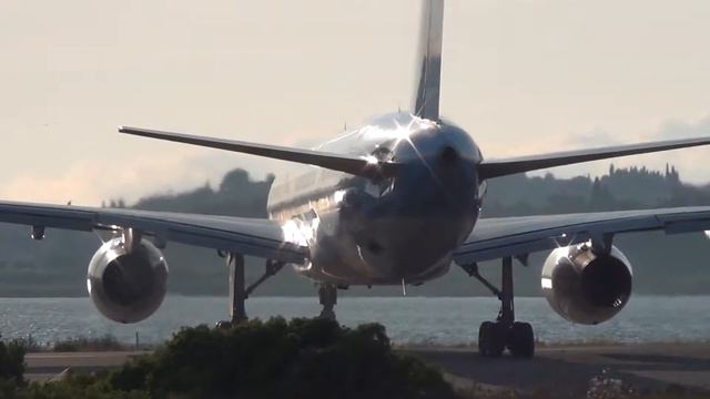 Старт B757 TUI Thomson Fly в Каподистриас (Корфу) смотреть онлайн