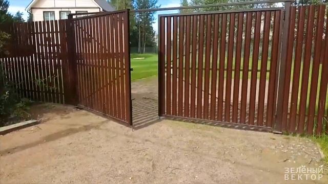 Большой пруд на участке, газон, садовые дорожки, комплекс работ смотреть онлайн