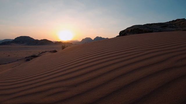 AMAZING FOOTAGE & MUSIC FROM THE DESERT IN 4K (Relaxing Video) смотреть онлайн