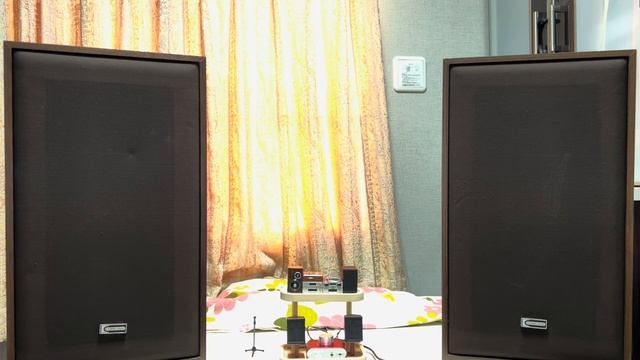 西田佐知子 [ くれないホテル ] Toshiba AUREX SX-330 (K) (1972) 16cm 2WAY SPEAKER SP-16F5B SP-02D3B CONCAVE スピーカー смотреть онлайн