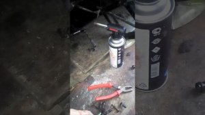 Hyundai Accent не держит ручник и плохо тормозят задние колеса