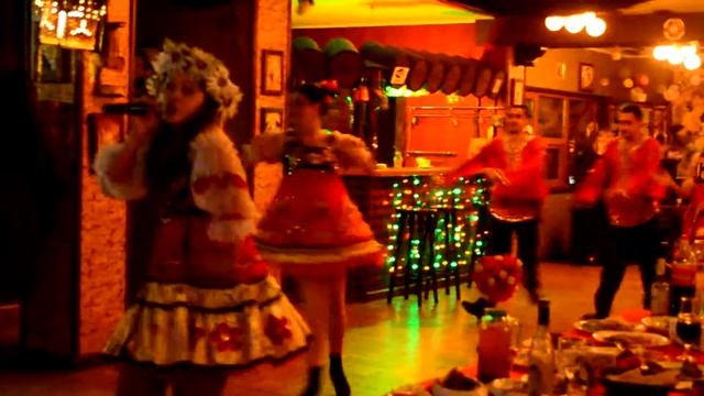 Шоу-группа "Мулен Руж" смотреть онлайн