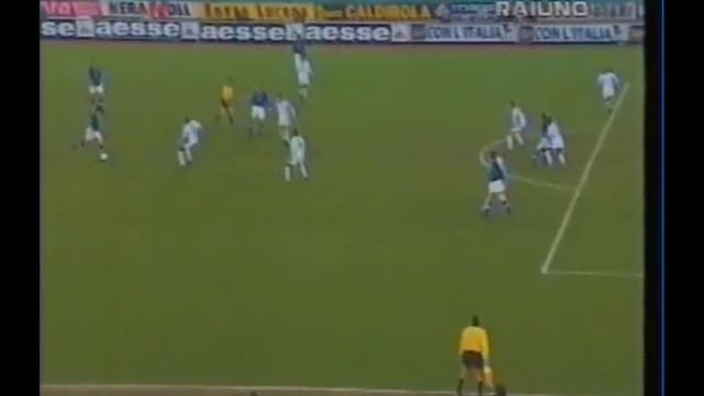 1998 (December 16) Italy 6-World XI 2 (FIGC Centenary).avi смотреть онлайн