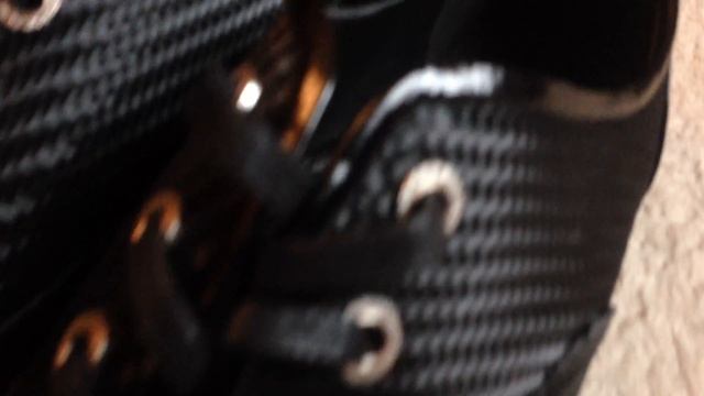 Ботинки CHANEL с логотипом на носке смотреть онлайн