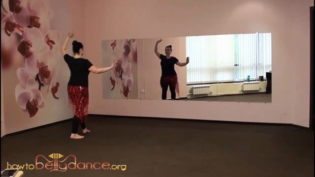 Уроки восточного танца. Базовая техника танца живота: отрабатываем возвратный шаг на оттяжке. смотреть онлайн