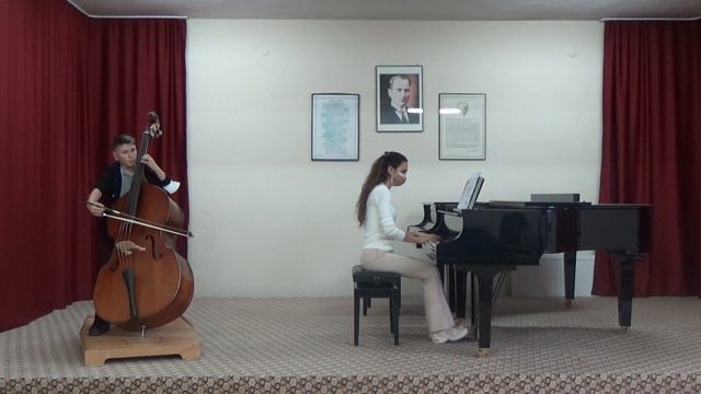 Egemen Kosacı - A. Capuzzi - Kontrabas Konçertosu 1. Bölüm смотреть онлайн