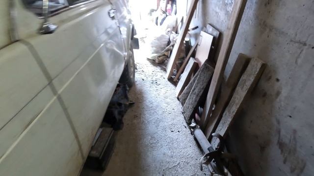 Очередной этап подготовки гаража к ремонту машины ч2