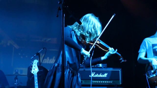 Полюса & Гуля Наумова - Оставайся смотреть онлайн