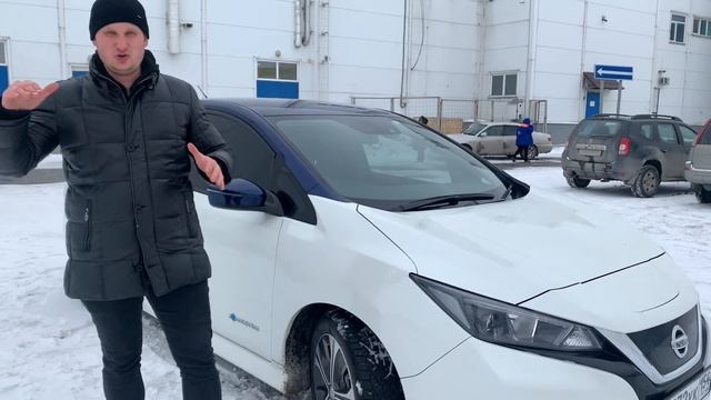 Какие есть комплектации у Nissan Leaf 40 кВт ZE1 смотреть онлайн