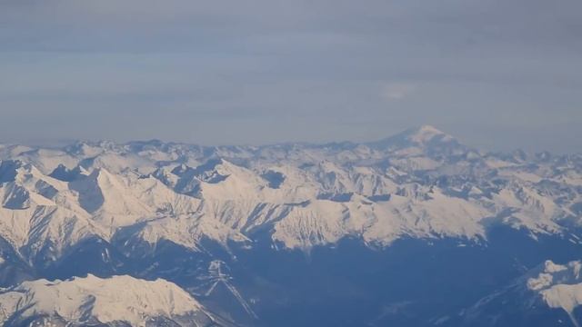 Гора Эльбрус, вид со стороны Сочи. смотреть онлайн