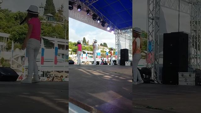 Ансамбль "Музыкальная дорожка" в городе Сочи 2017 смотреть онлайн