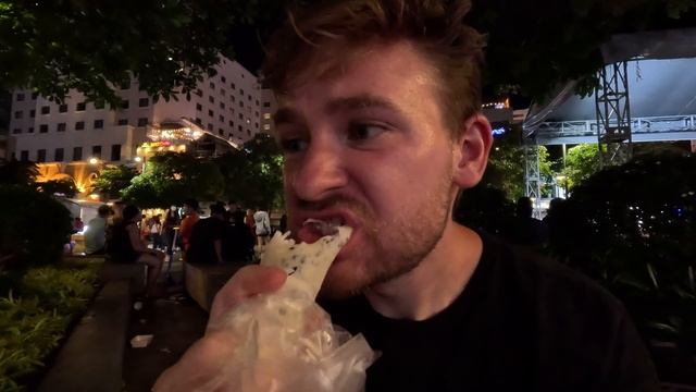 STREET FOOD HEAVEN in Ho Chi Minh City (Saigon) ?? | Vietnam смотреть онлайн