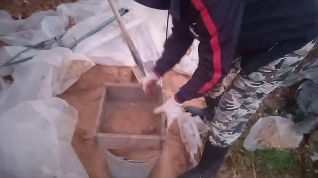 Осень. Заливка фундамента под баню. смотреть онлайн