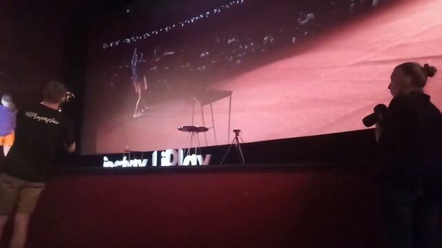 Презентация нового фотоаппарата мгновенной печати от InstaX - LiPlay. Послом является Саша Спилберг смотреть онлайн