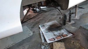 "Вторичка" Пежо 206 замена игольчатого подшипника при помощи кувалды.