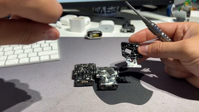 Apple начали идеально подделывать?! Как отличить оригинал от копии смотреть онлайн