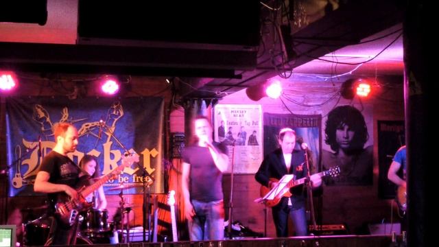 Stupid girl. The One Gogh Band live in Docker. смотреть онлайн