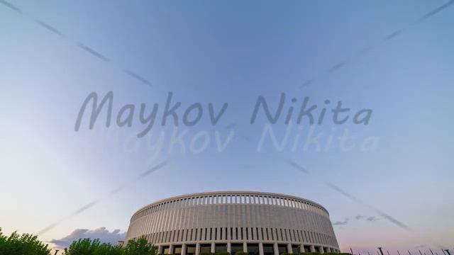 Krasnodar, Russia. Day turns into night. Clouds leave and the stadium lights turn on, TimeLapse смотреть онлайн