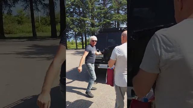 Седой гид Абхазии Андрей Трапизонян смотреть онлайн