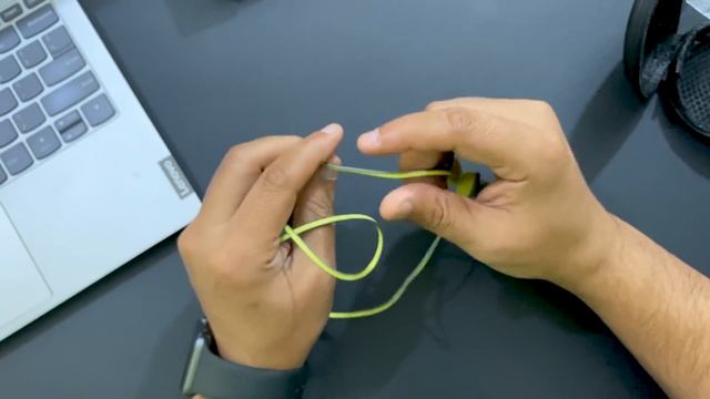 iBall Earwear Sporty wireless Bluetooth handset with mic unboxing (HINDI) Best Technicals смотреть онлайн