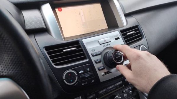 Android TV в Acura RDX