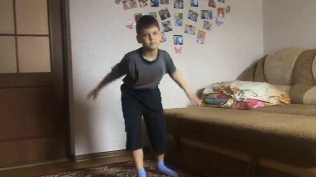 зажигательный танец от мистера Серёжи - ржу не магу смотреть онлайн