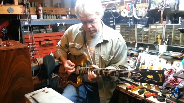 Red Jones 1530 Combo w 1961 Gibson SG Les Paul William Yates P. 4 смотреть онлайн