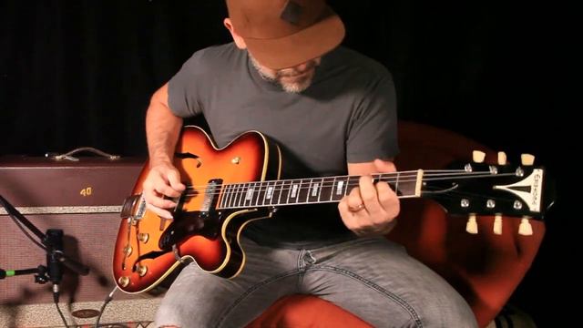 Ford Thurston plays a 1961 Epiphone Zephyr смотреть онлайн