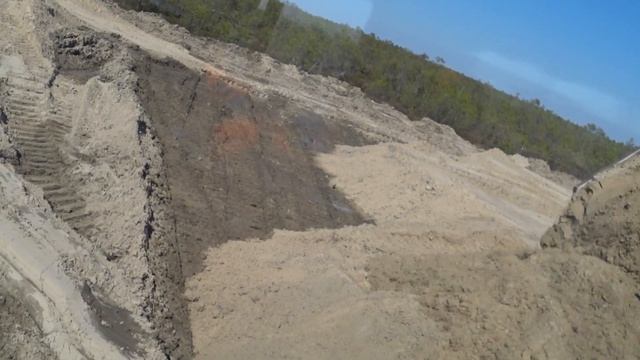 Отсыпаем куст на бульдозере Д15 производства ДСТ-Урал смотреть онлайн