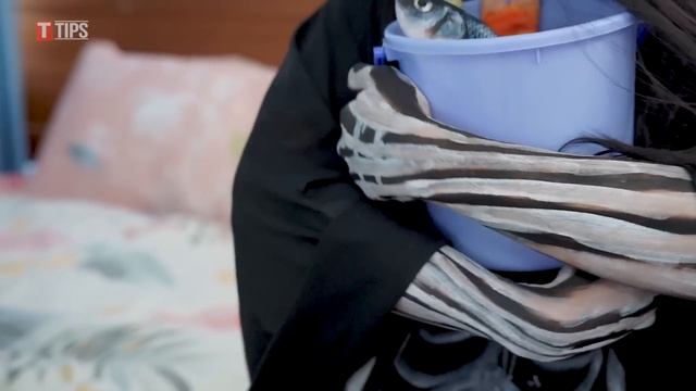 Monster under My Bed! | When You Are Living With a Ghost - Funny Situations and Awkward Moments смотреть онлайн