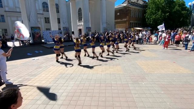 Империя танца танцев город Шахты 1 мая 2018 года Ростовской области танец девушек смотреть онлайн