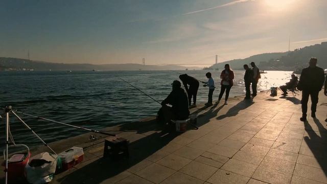 Walking Tour In Neighborhood By The Bosphorus In Istanbul, Arnavutköy | November 2021 - 4K Turkey смотреть онлайн
