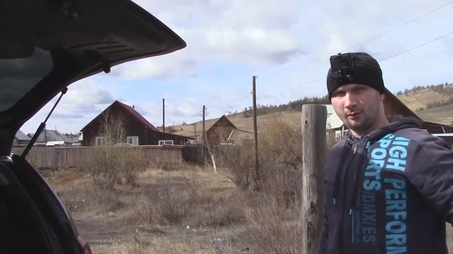 Он пробыл там 4 дня без еды и воды...