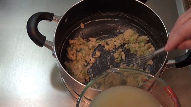 New England Clam Chowder Recipe -- Easy -- The Frugal Chef смотреть онлайн