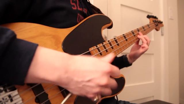 I Put A WHAMMY BAR On My BASS And It Sounds INCREDIBLE