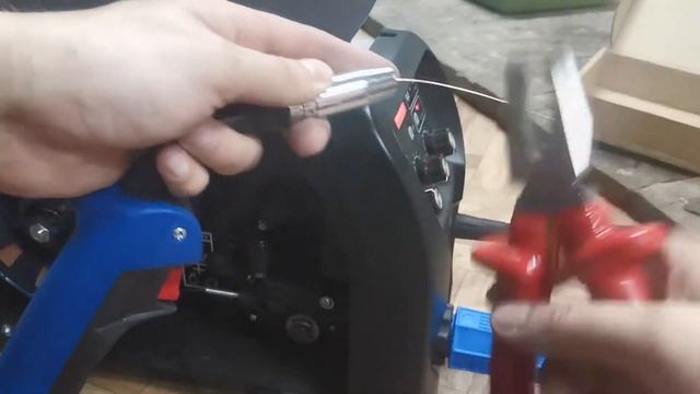 Сварочный аппарат Quattro Elementi Multi Pro 2100 Проверка полуавтомата и электрода смотреть онлайн