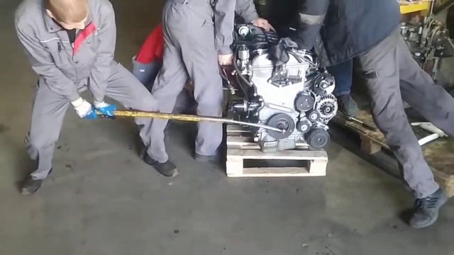 Снятие шкива коленвала Evanda 2.0 24v x20d1 смотреть онлайн