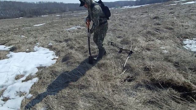 Металл подорожал! Испытание бензоболгарки! Сдаём накопленное, вывозим от знакомых, копаем в полях! смотреть онлайн