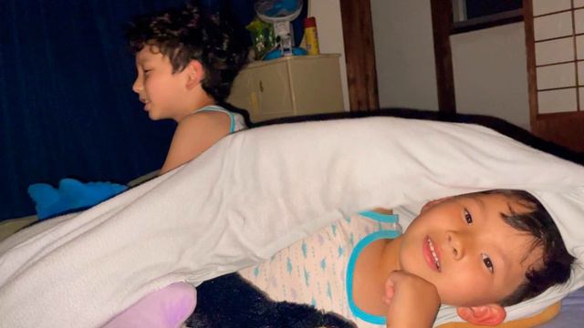 Япония. Убираю второй этаж. Силы и тапочек покинули меня. Такой ливень первый раз вижу!👀/Japan Vlog