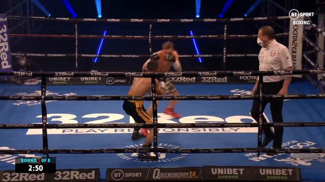 Fight Highlights: Dennis McCann v Luis Moreno смотреть онлайн