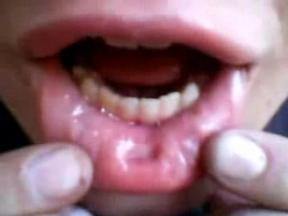 Степлером в губу смотреть онлайн