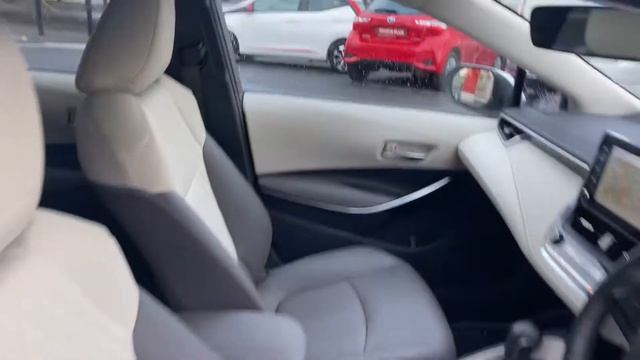 2019 Toyota Corolla 1.8 Hybrid Sol Saloon смотреть онлайн