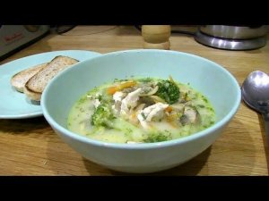 Очень вкусный сырный суп с курицей и грибами